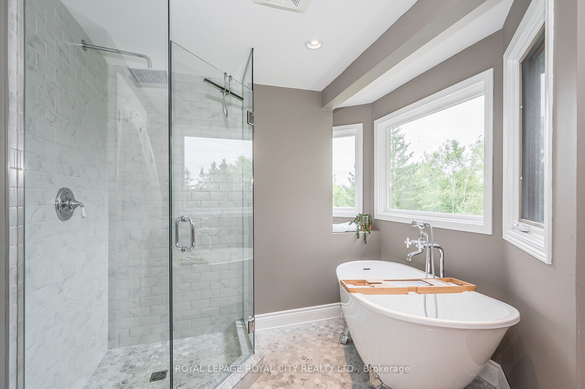 5776 Wellington 26 Rd