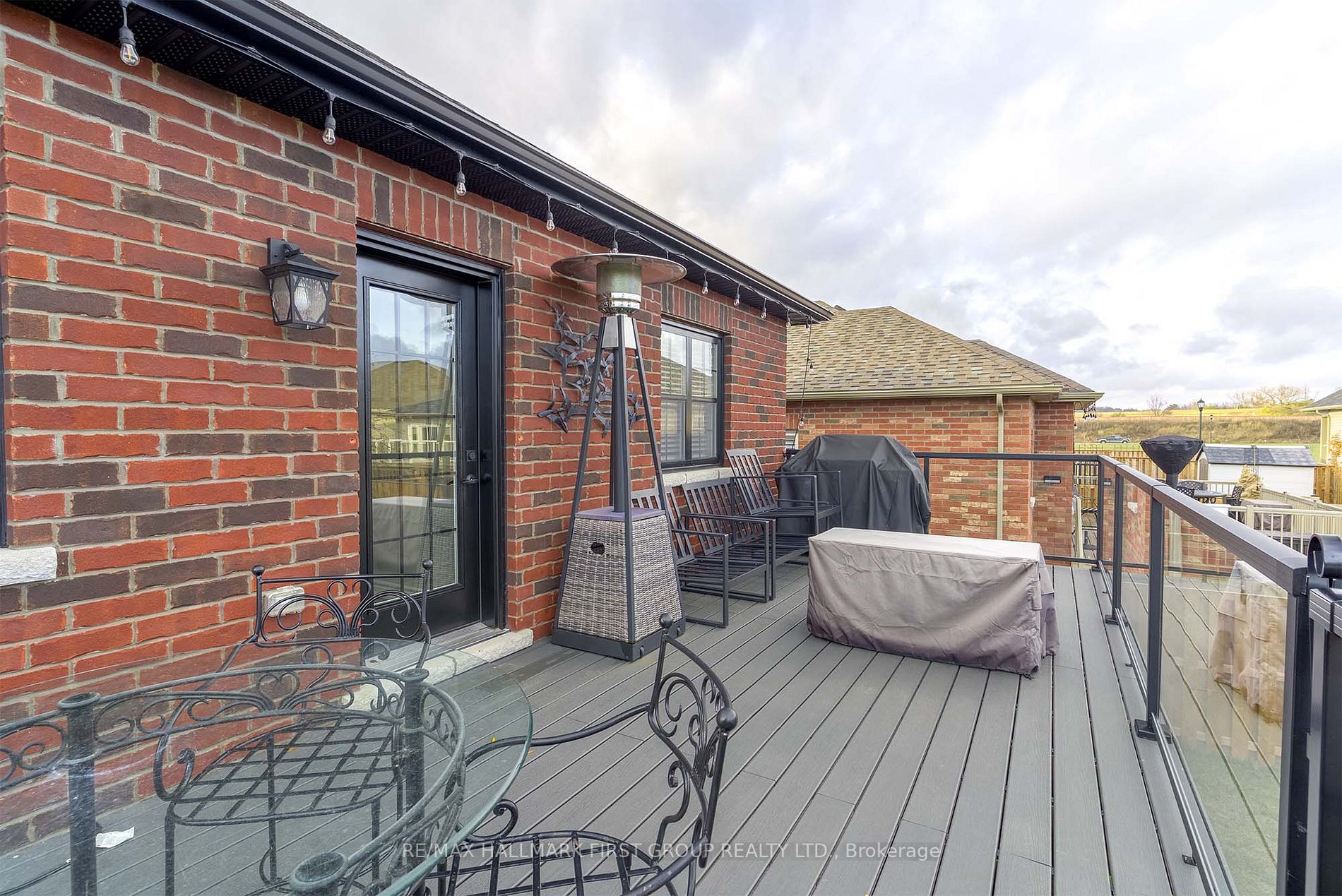244 Bennett Ave