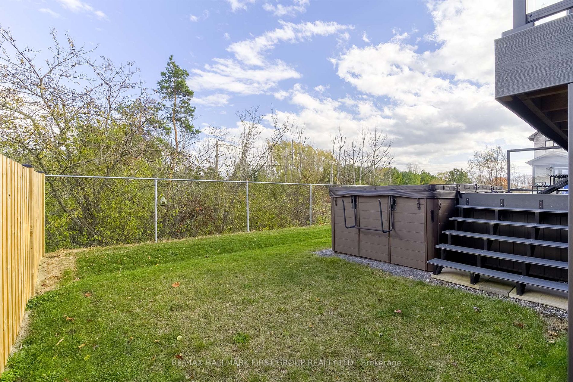 244 Bennett Ave