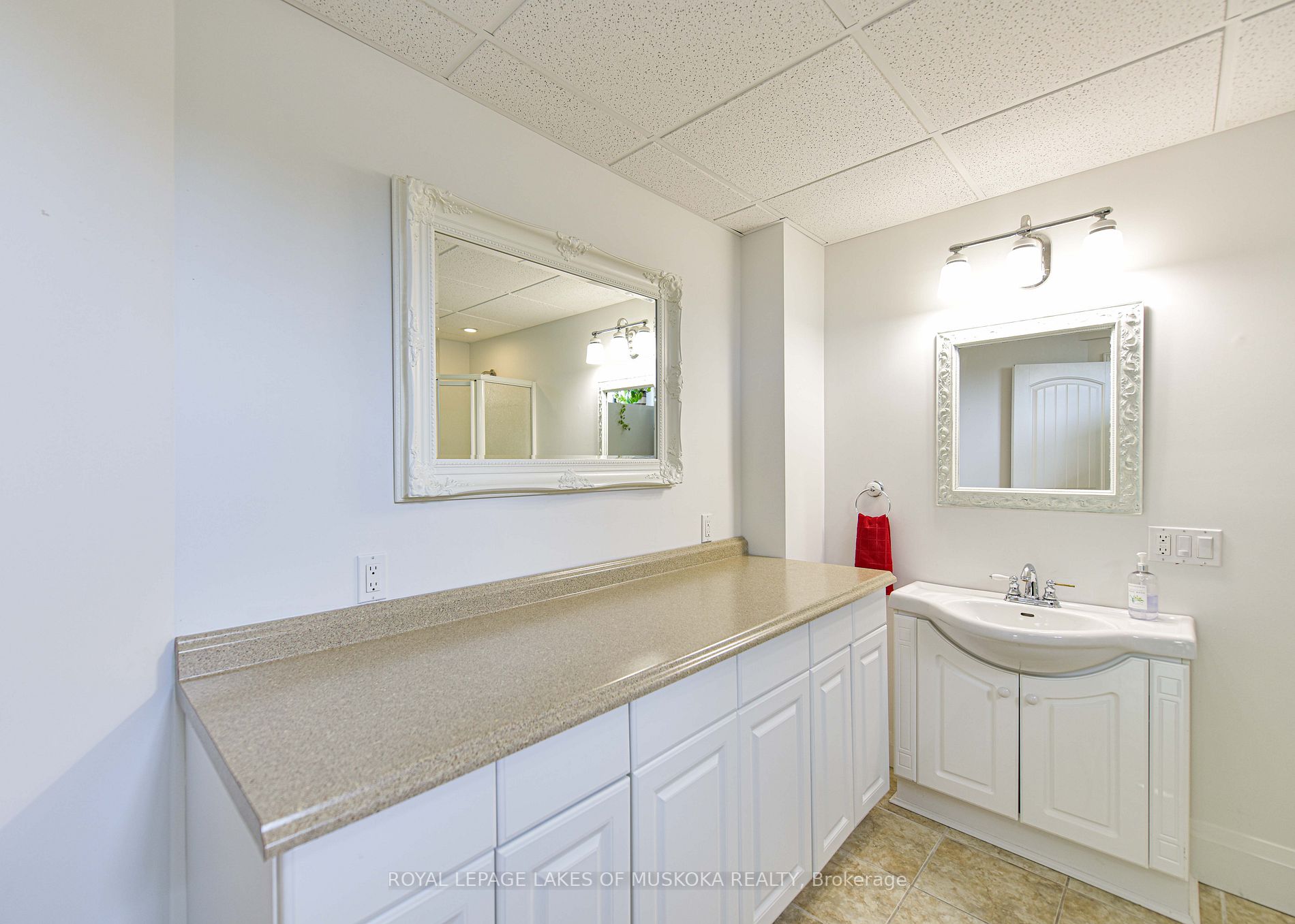 25 Bonneville Rd