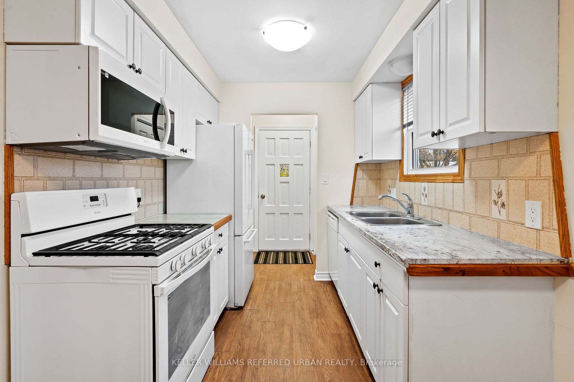 96 Ventura Dr, #1