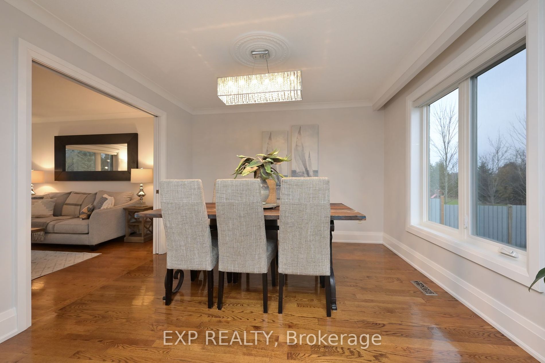 8 Golden Rd