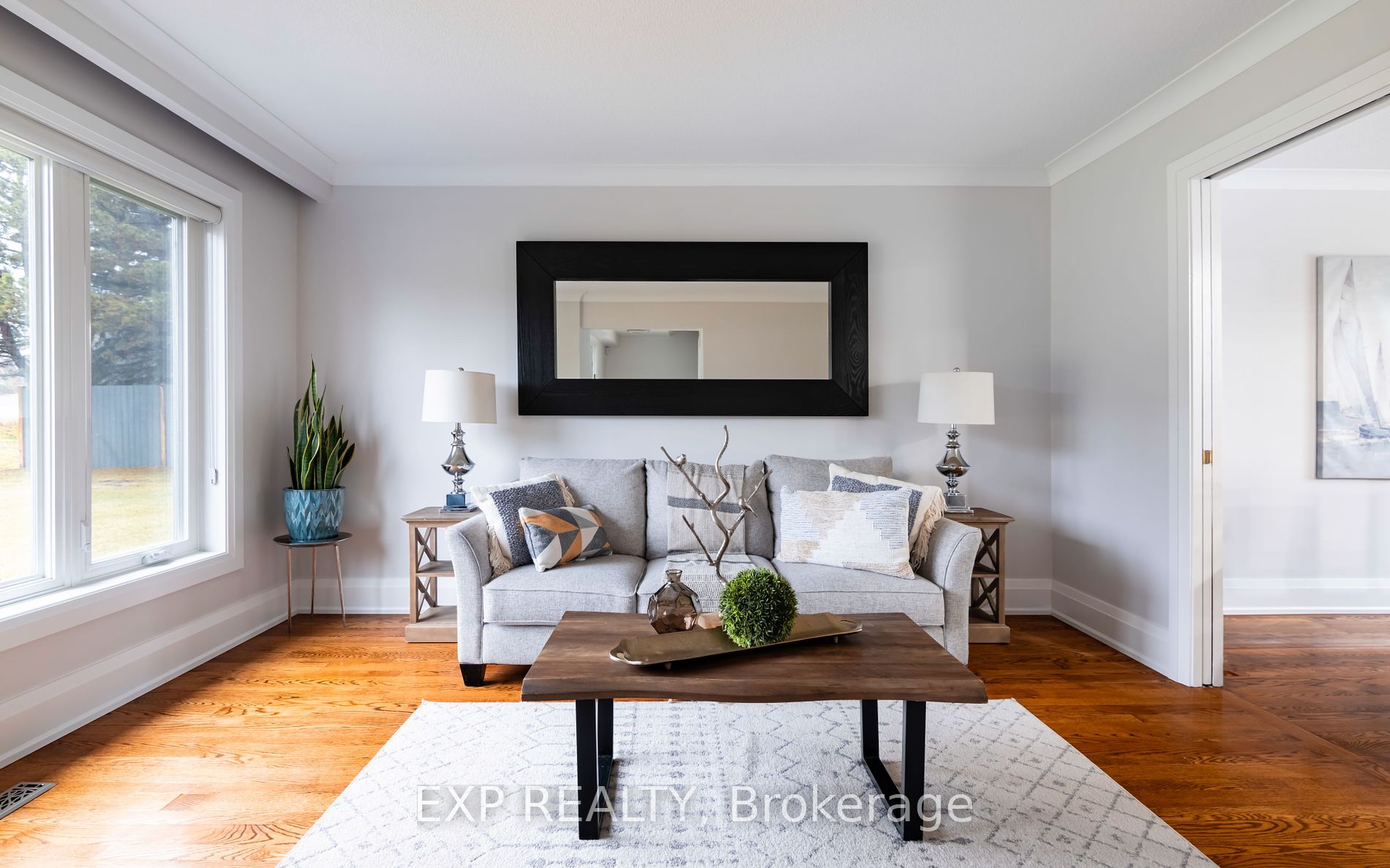 8 Golden Rd