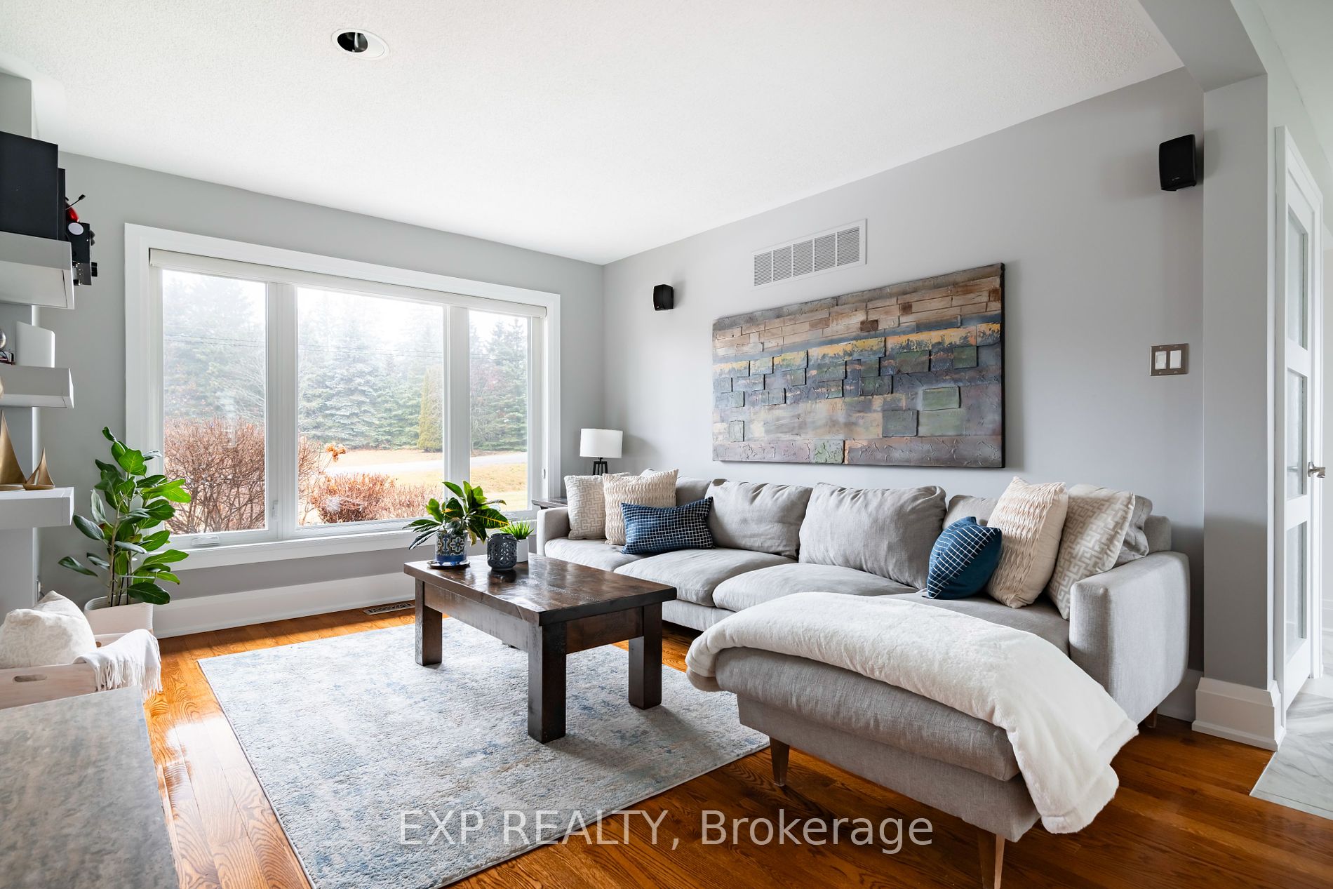 8 Golden Rd
