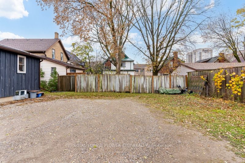 45 Princess St E