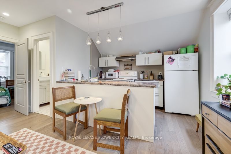 45 Princess St E