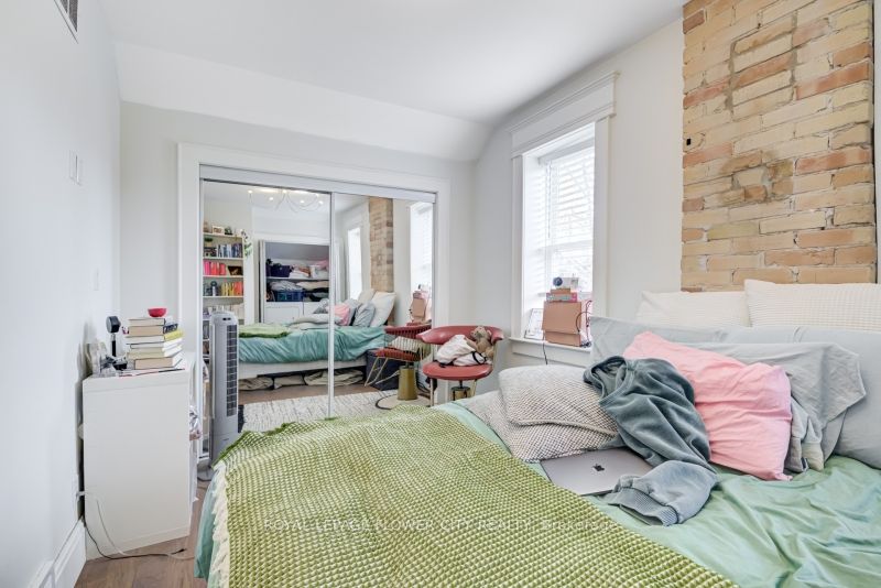 45 Princess St E