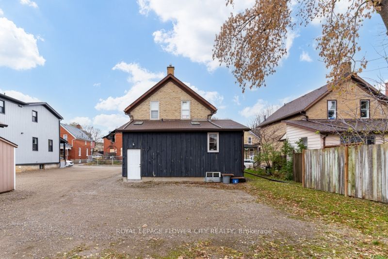 45 Princess St E