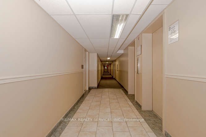 75 Glenburn Crt, #1004
