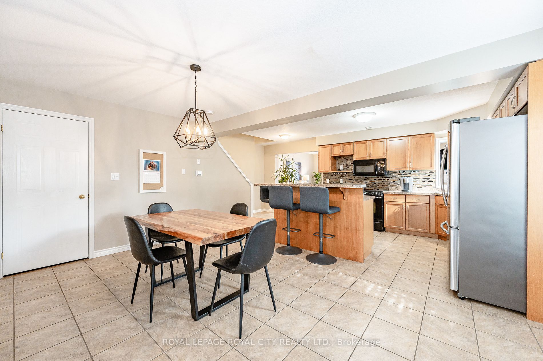 20 Shackleton Dr, #28