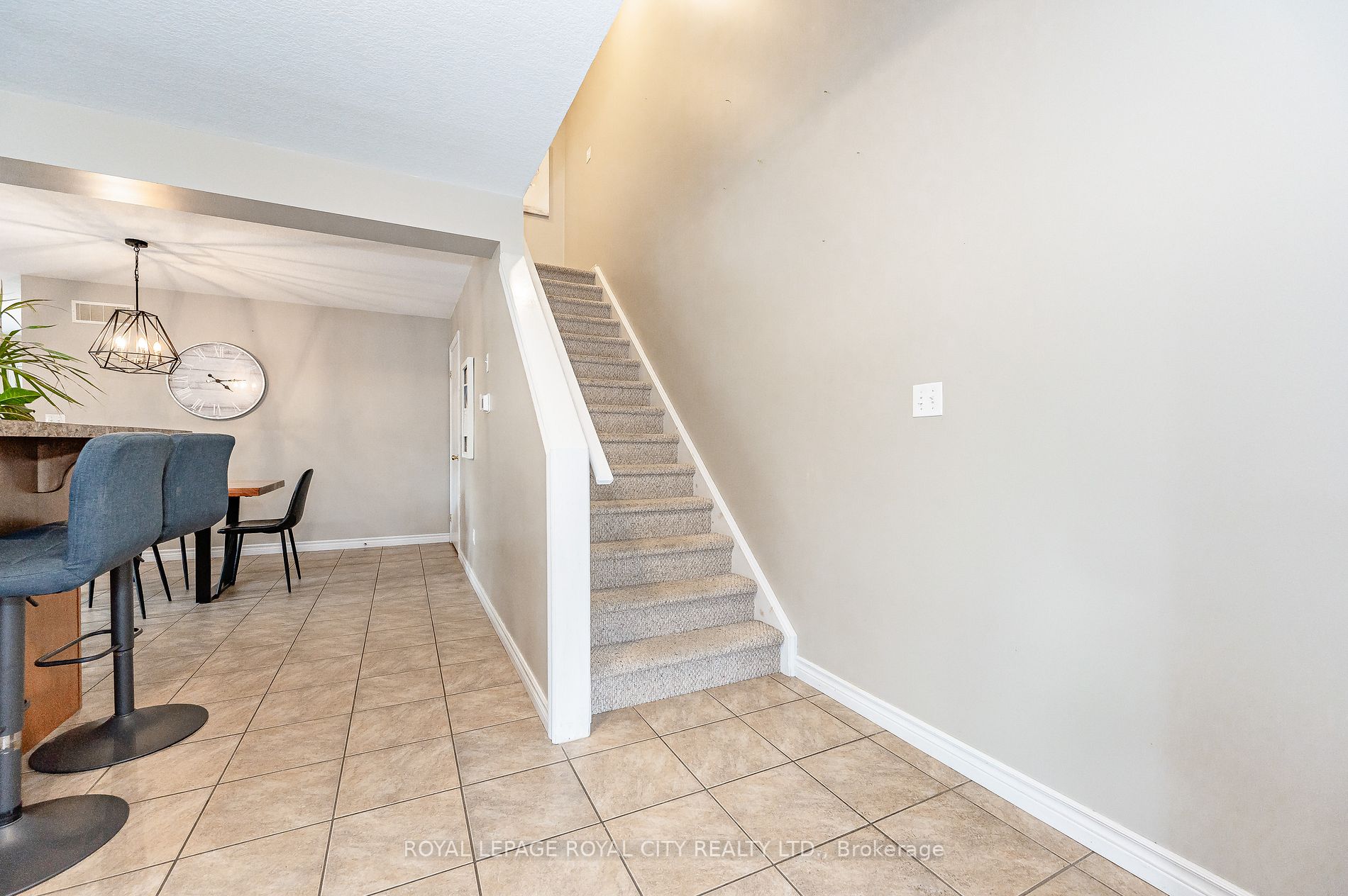 20 Shackleton Dr, #28