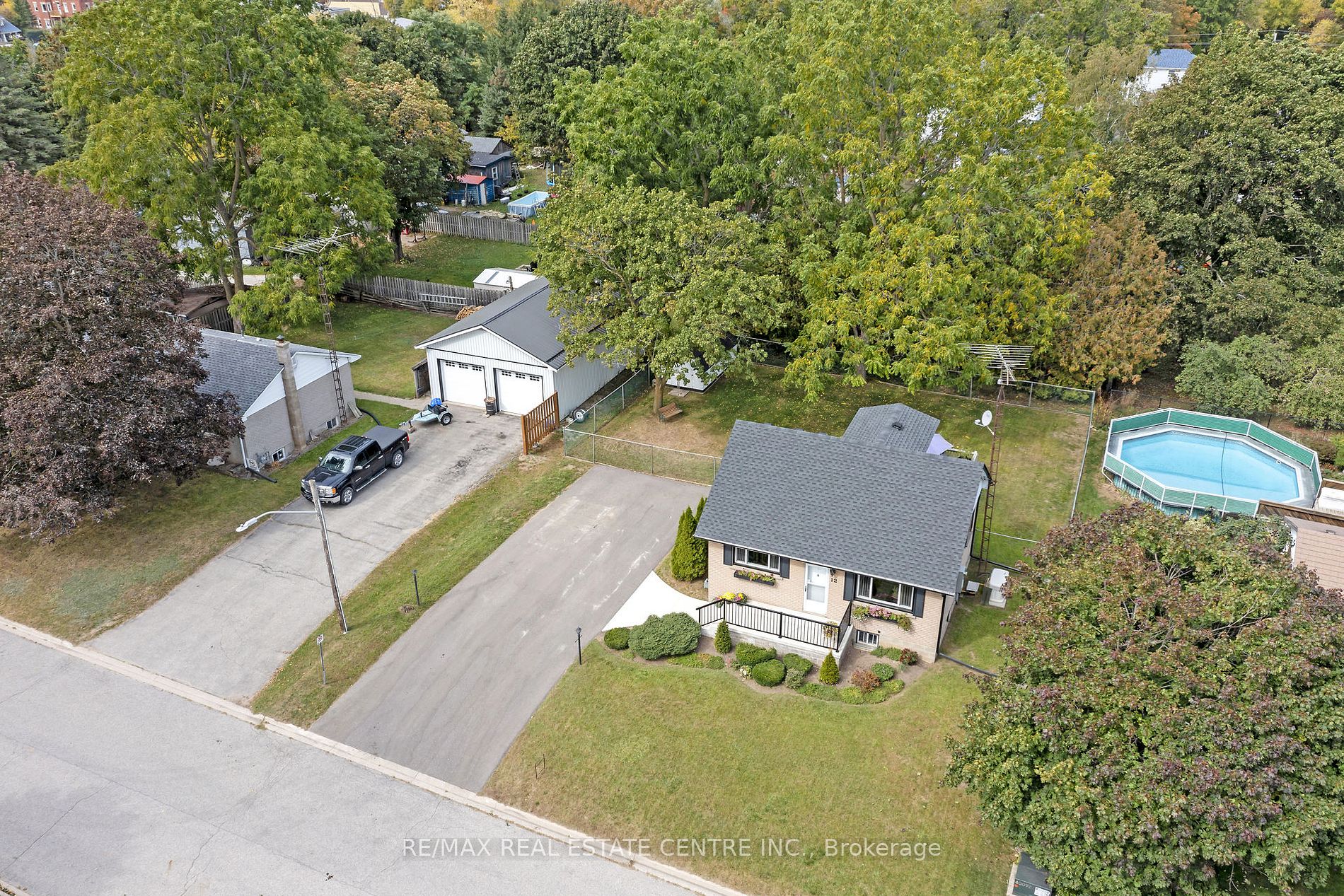 12 Water St