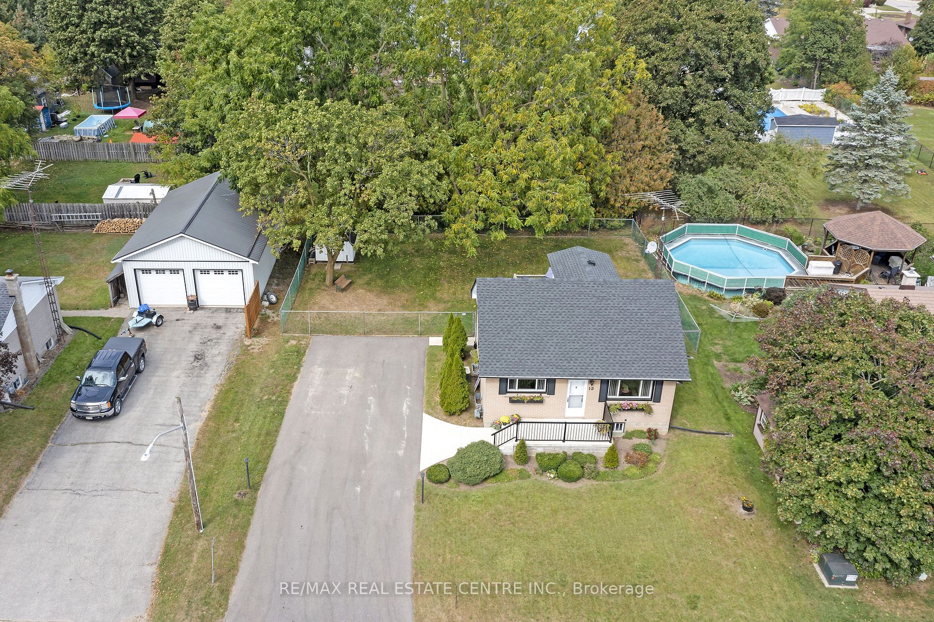 12 Water St