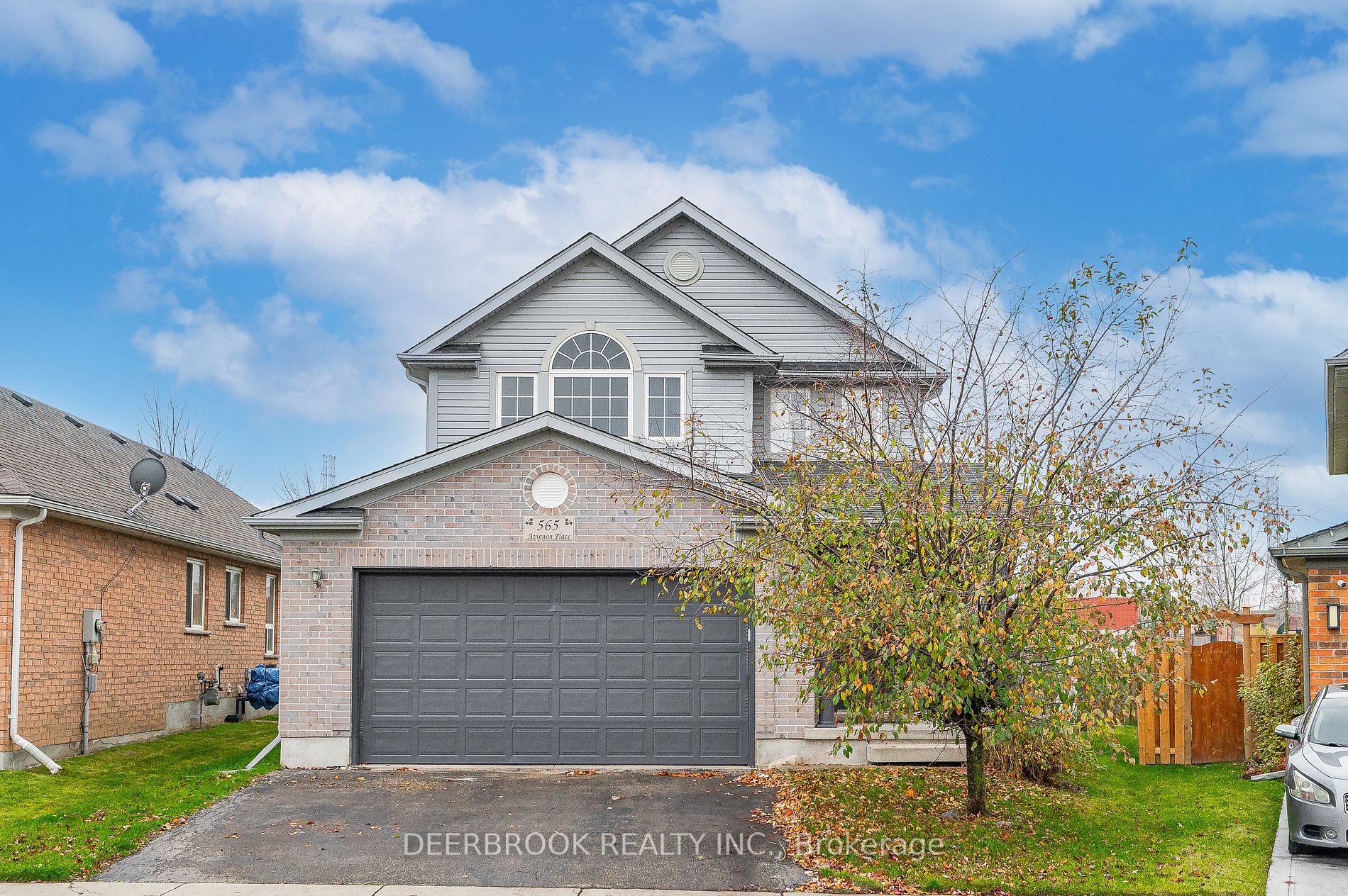 565 Avignon Pl