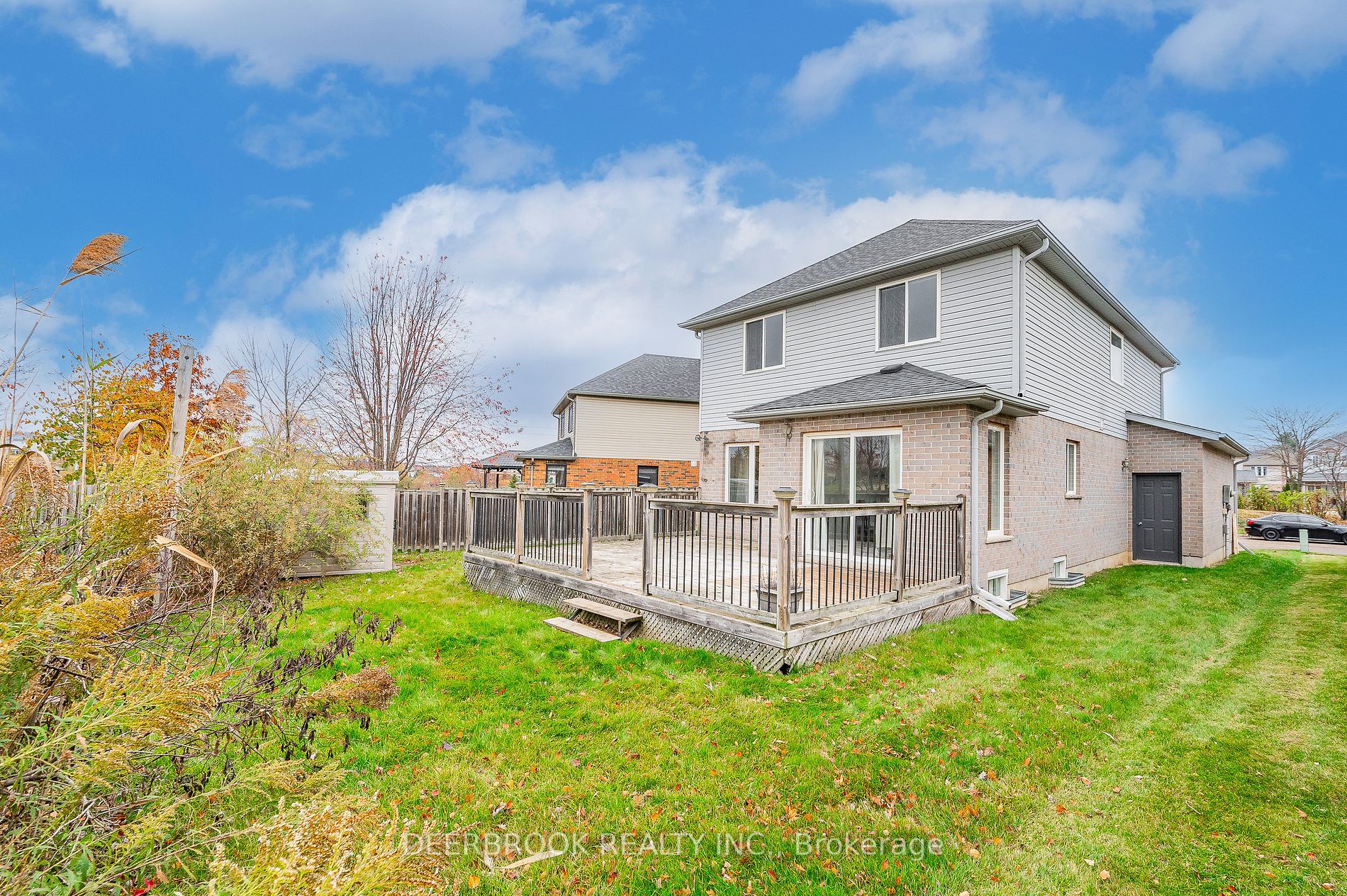565 Avignon Pl
