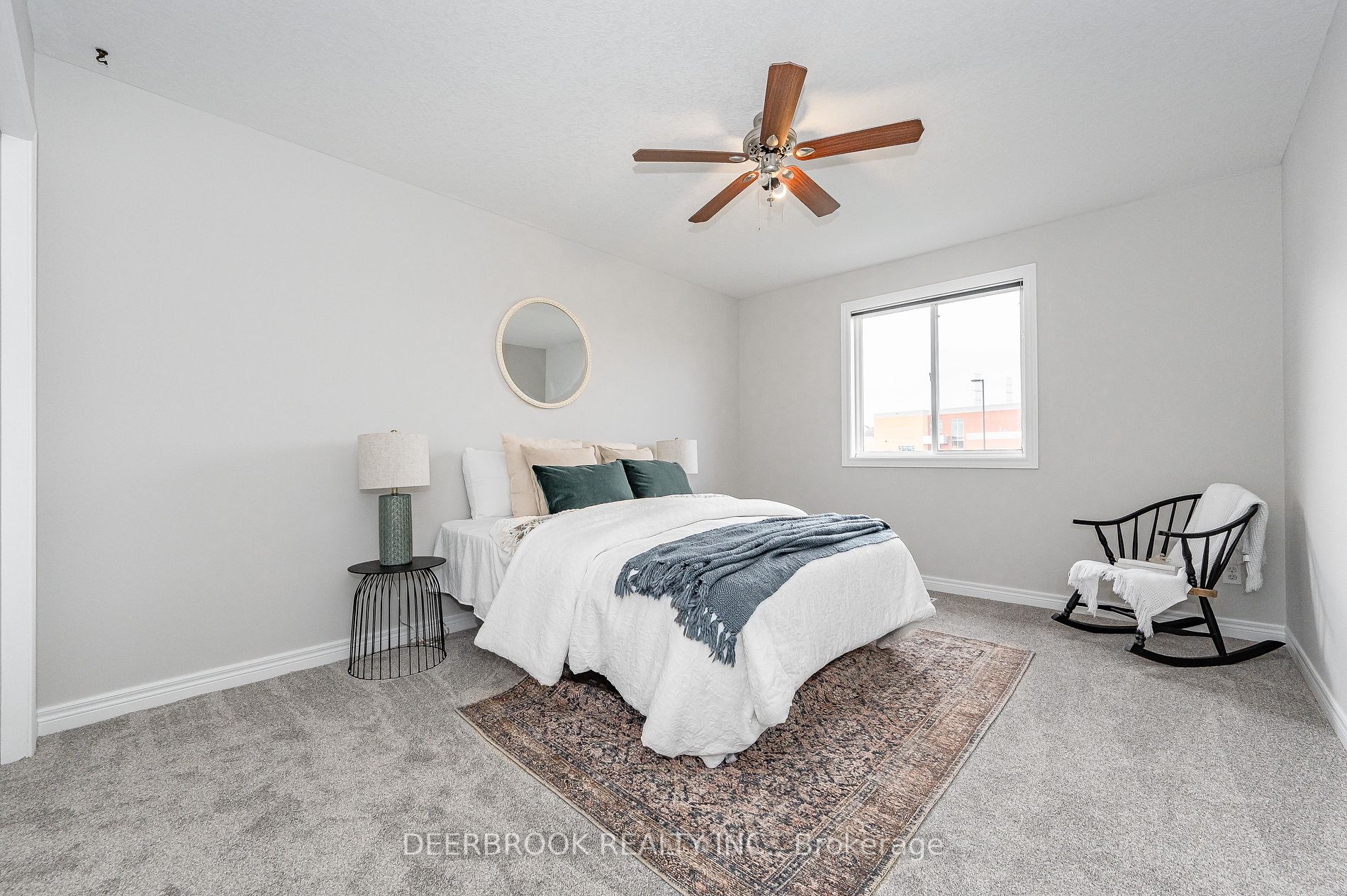 565 Avignon Pl