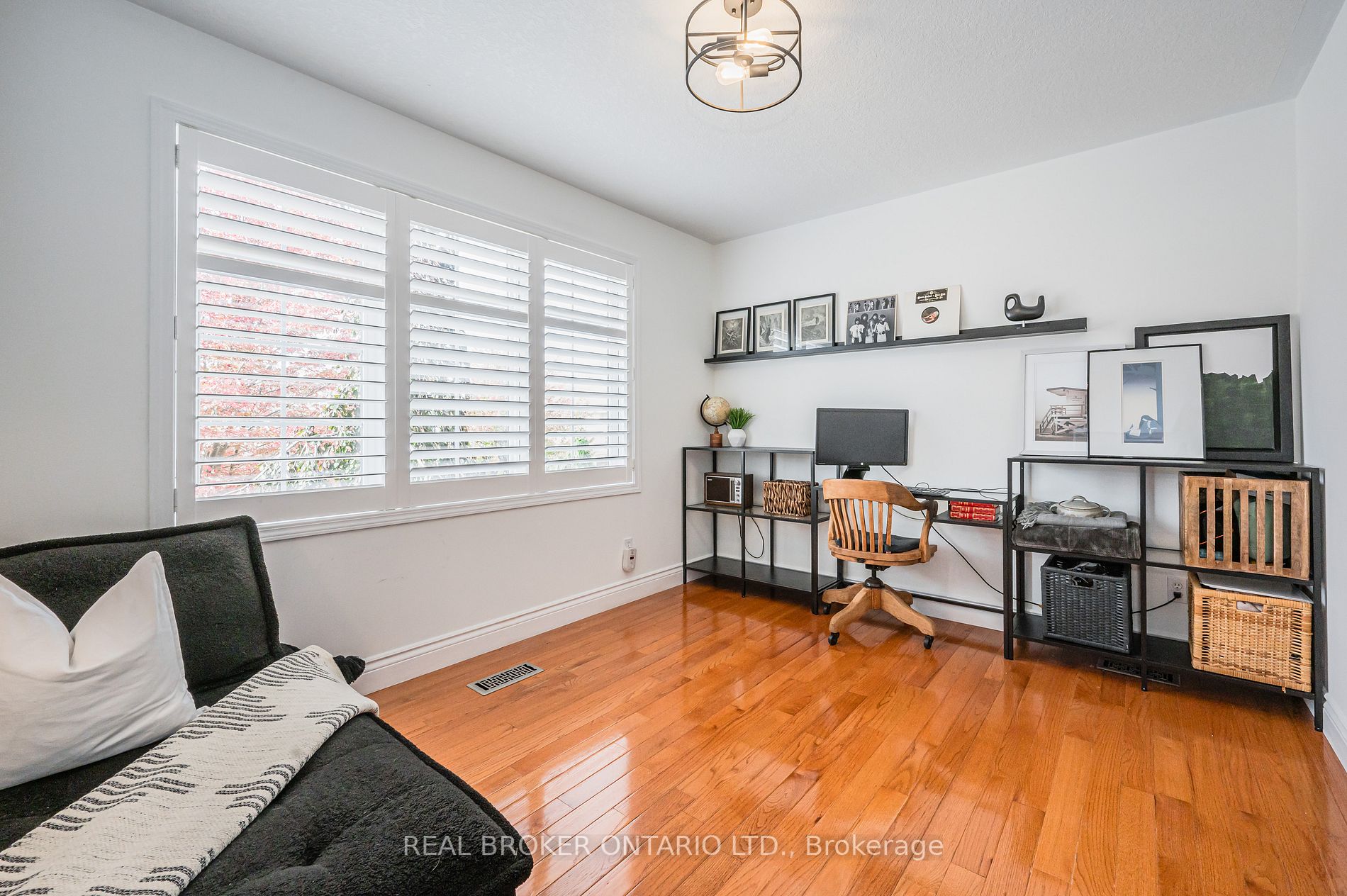 164 Dellgrove Circ