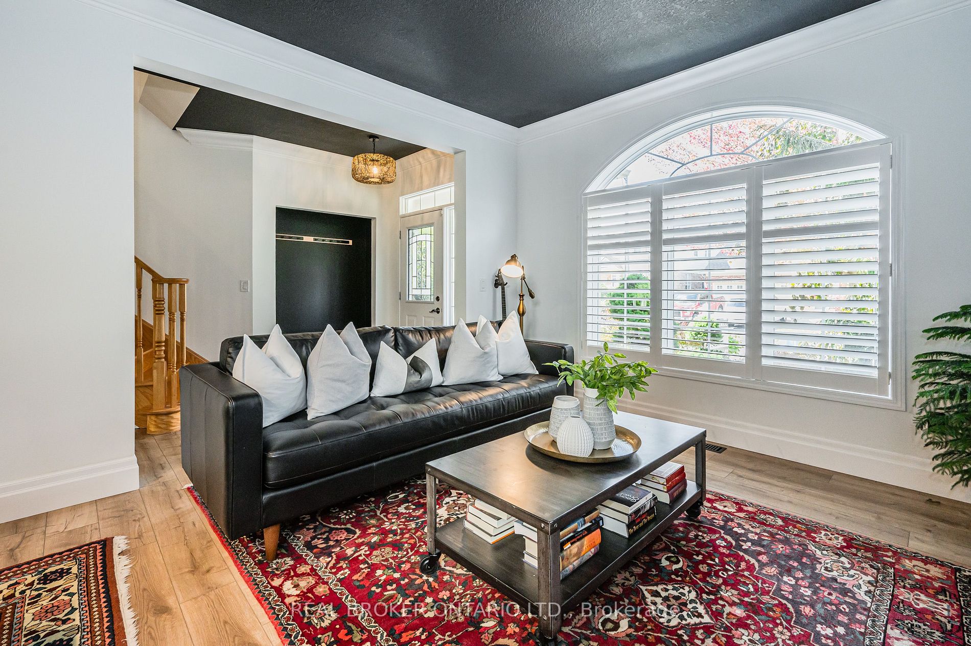 164 Dellgrove Circ