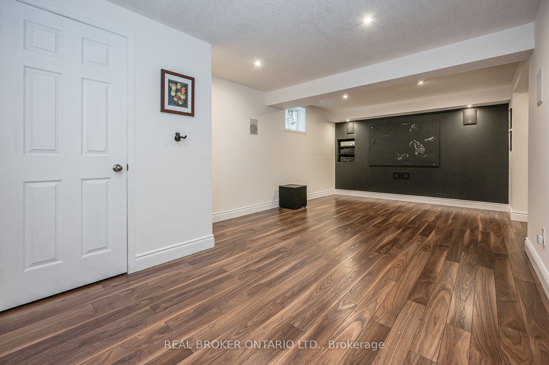 164 Dellgrove Circ