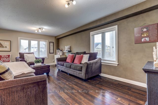 129 Fleming Way