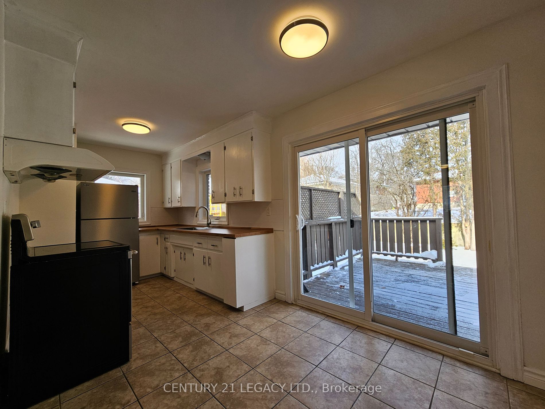 224 River Road E