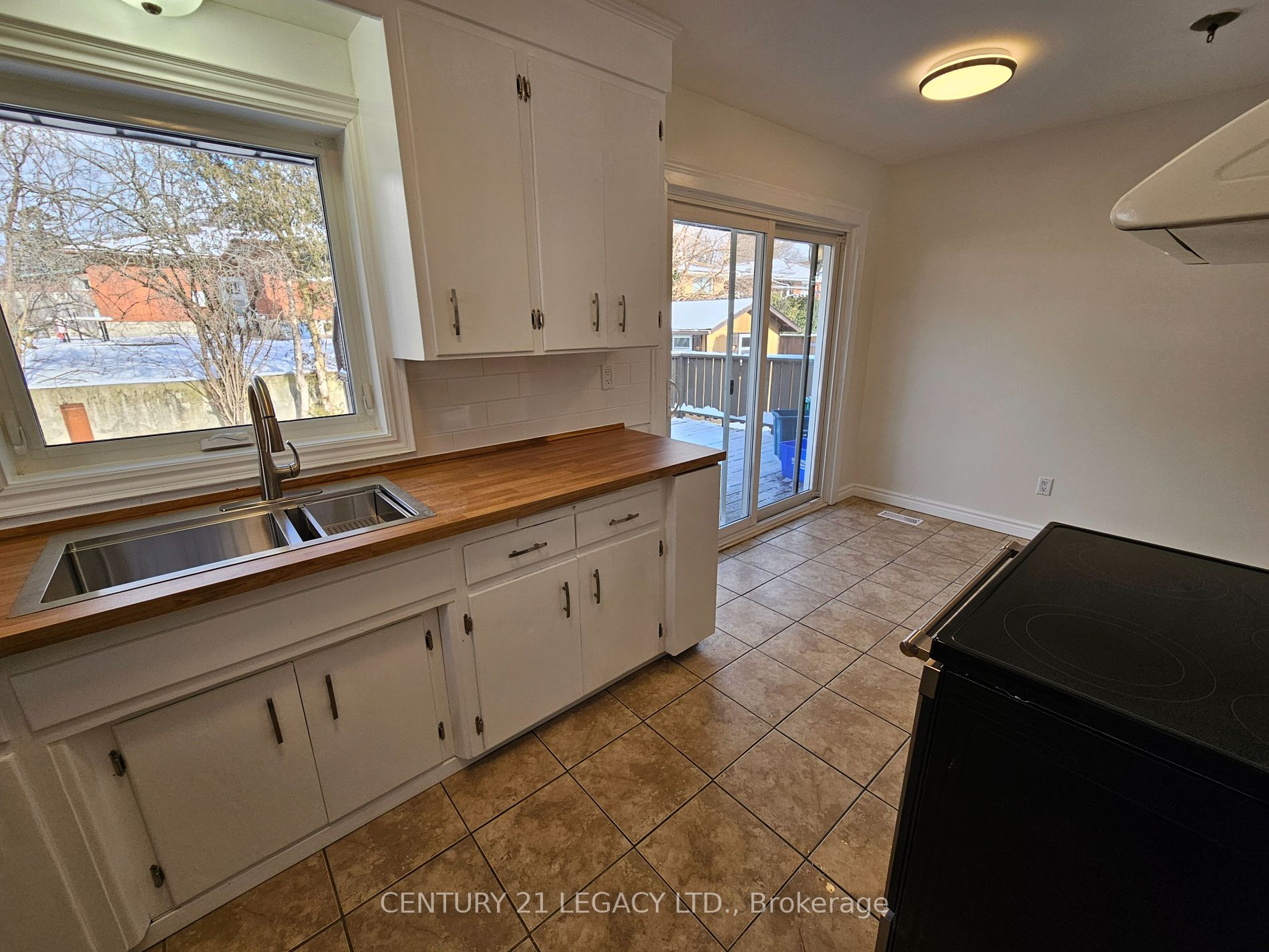 224 River Road E