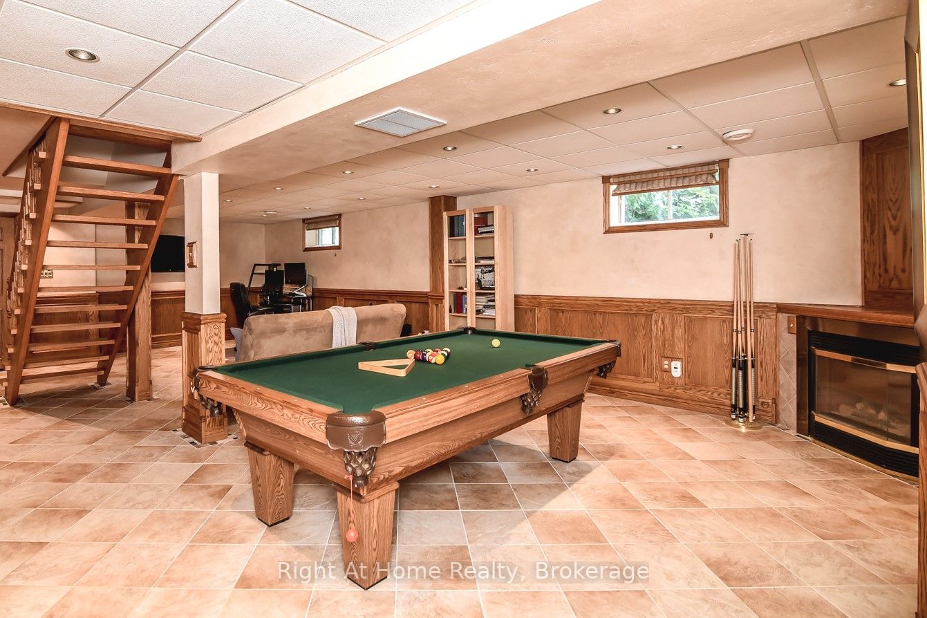 369 Brookview Crt