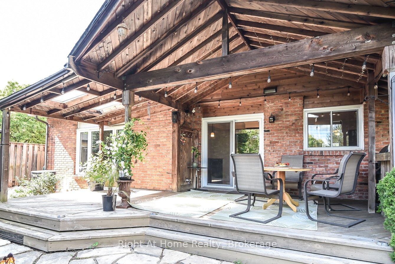 369 Brookview Crt