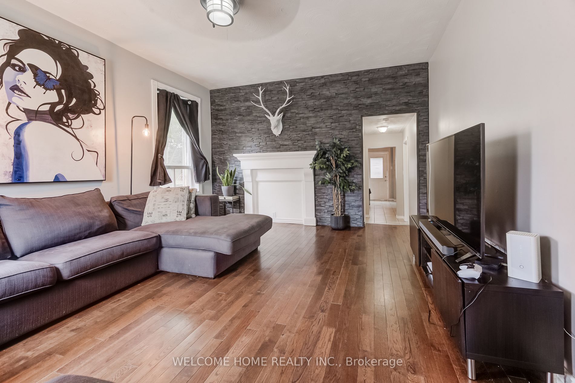 169 Brock St W