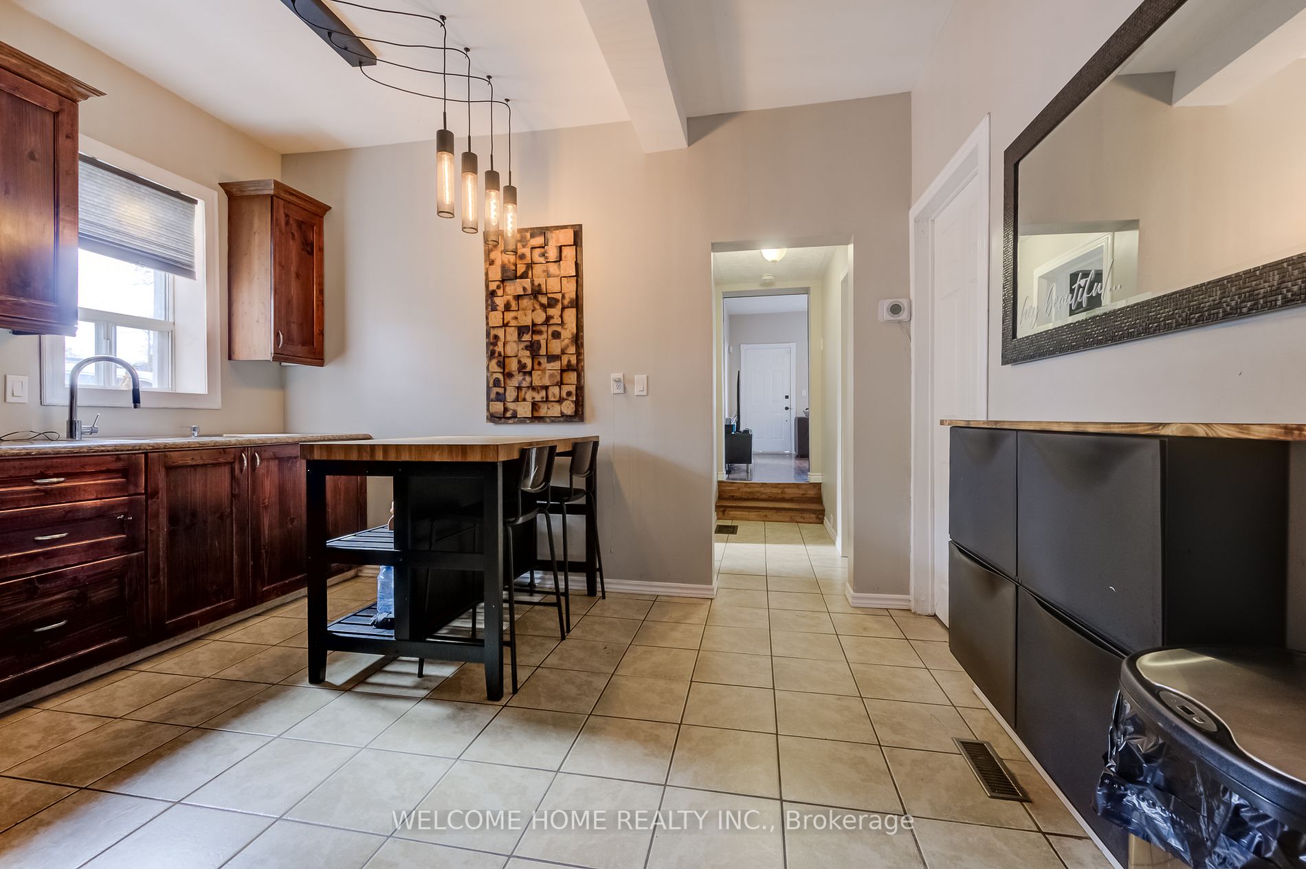 169 Brock St W