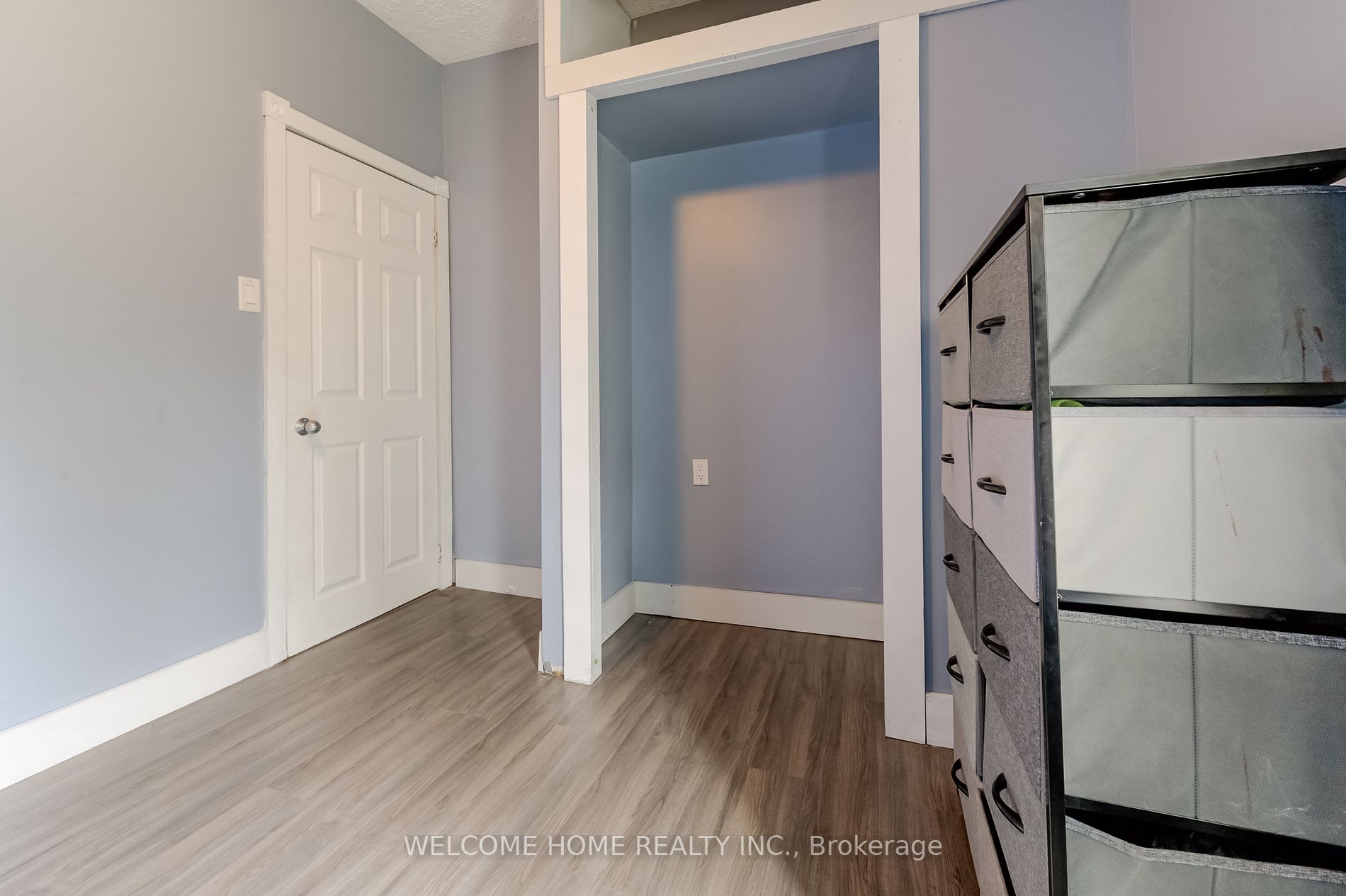 169 Brock St W