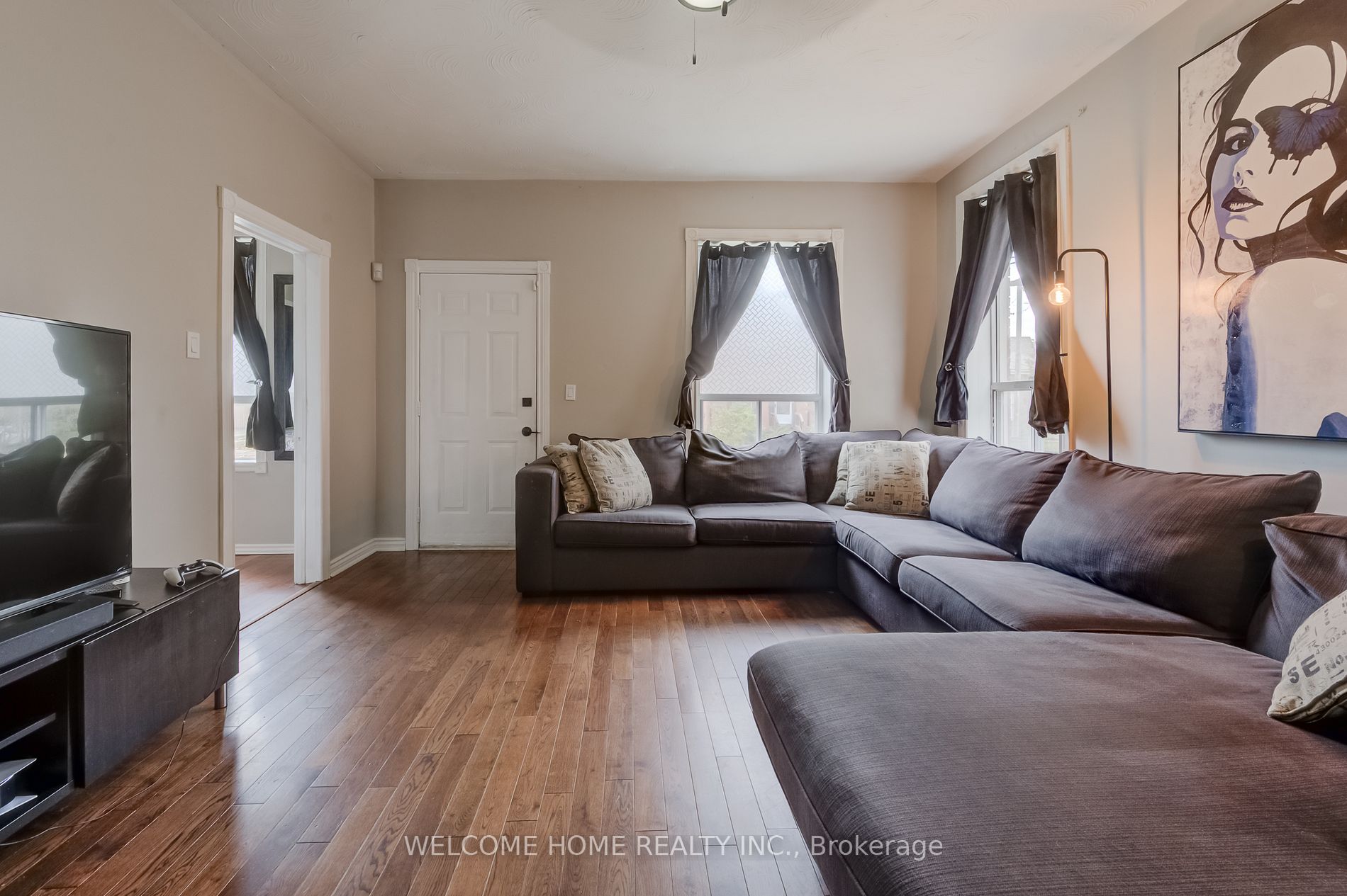 169 Brock St W