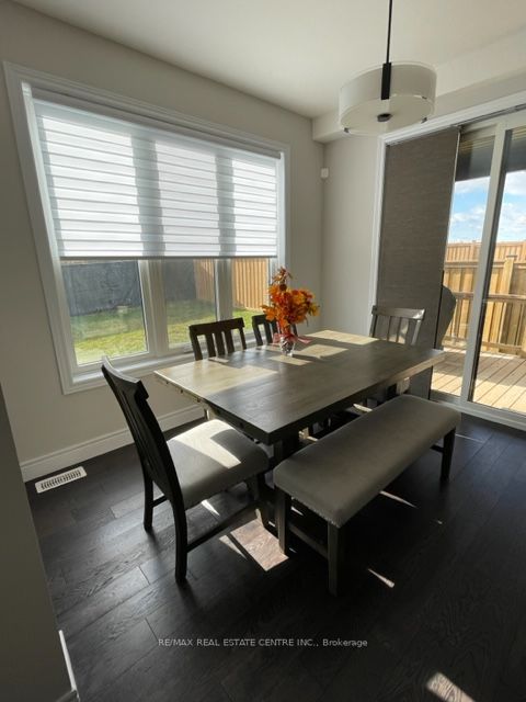 16 Tindall Crescent