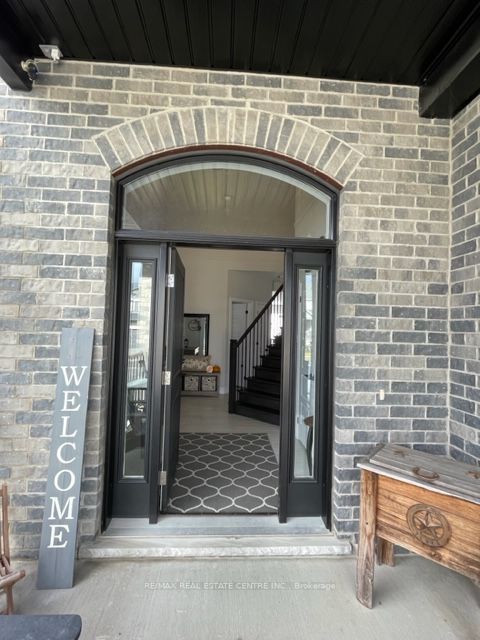 16 Tindall Crescent
