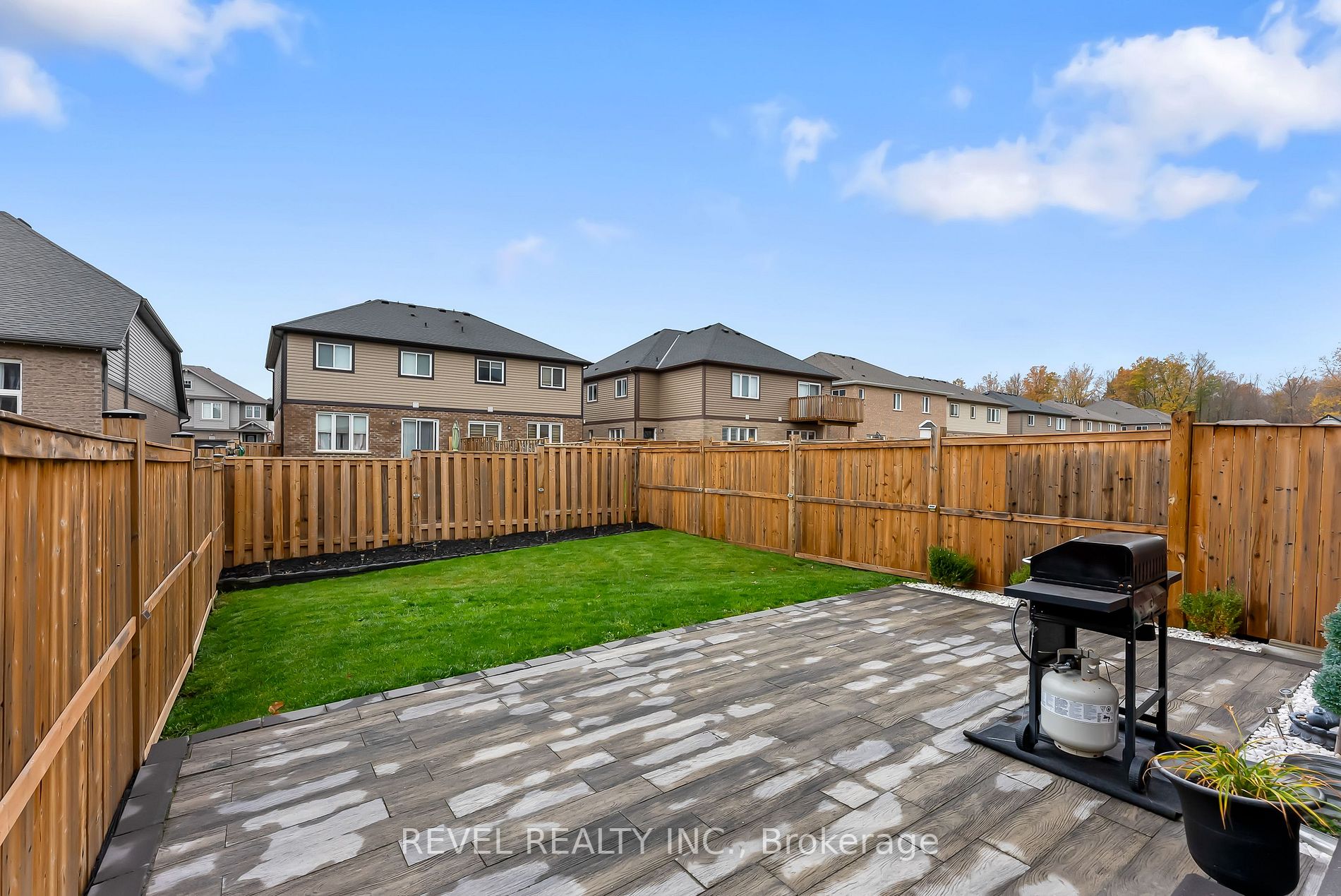 4468 Eclipse Way