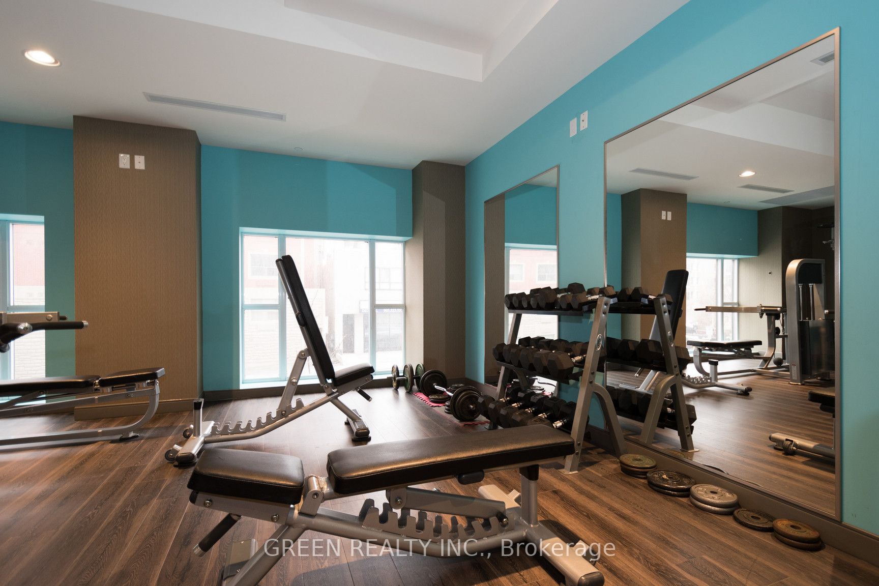 150 Main St W, #1108