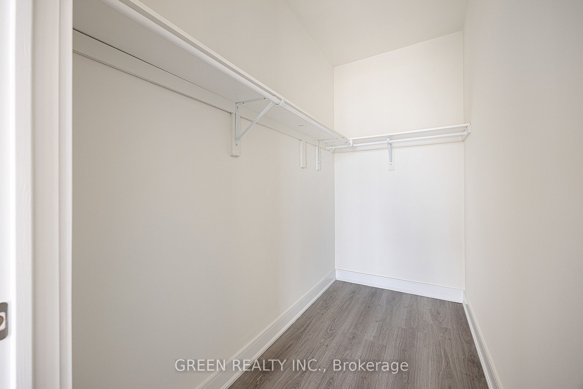 150 Main St W, #1108