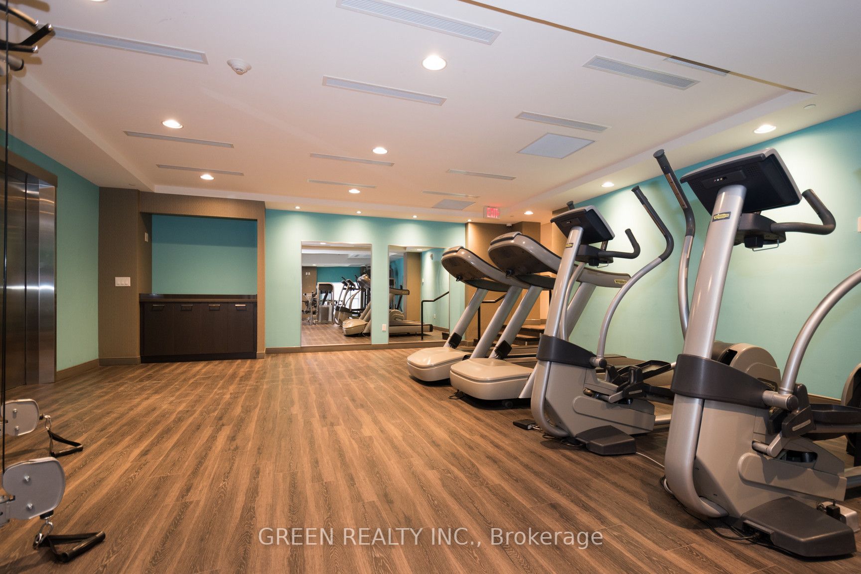 150 Main St W, #1108