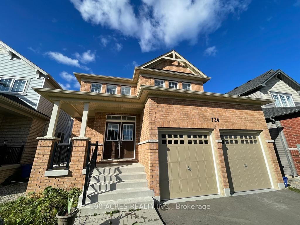 724 Gilmour Crescent