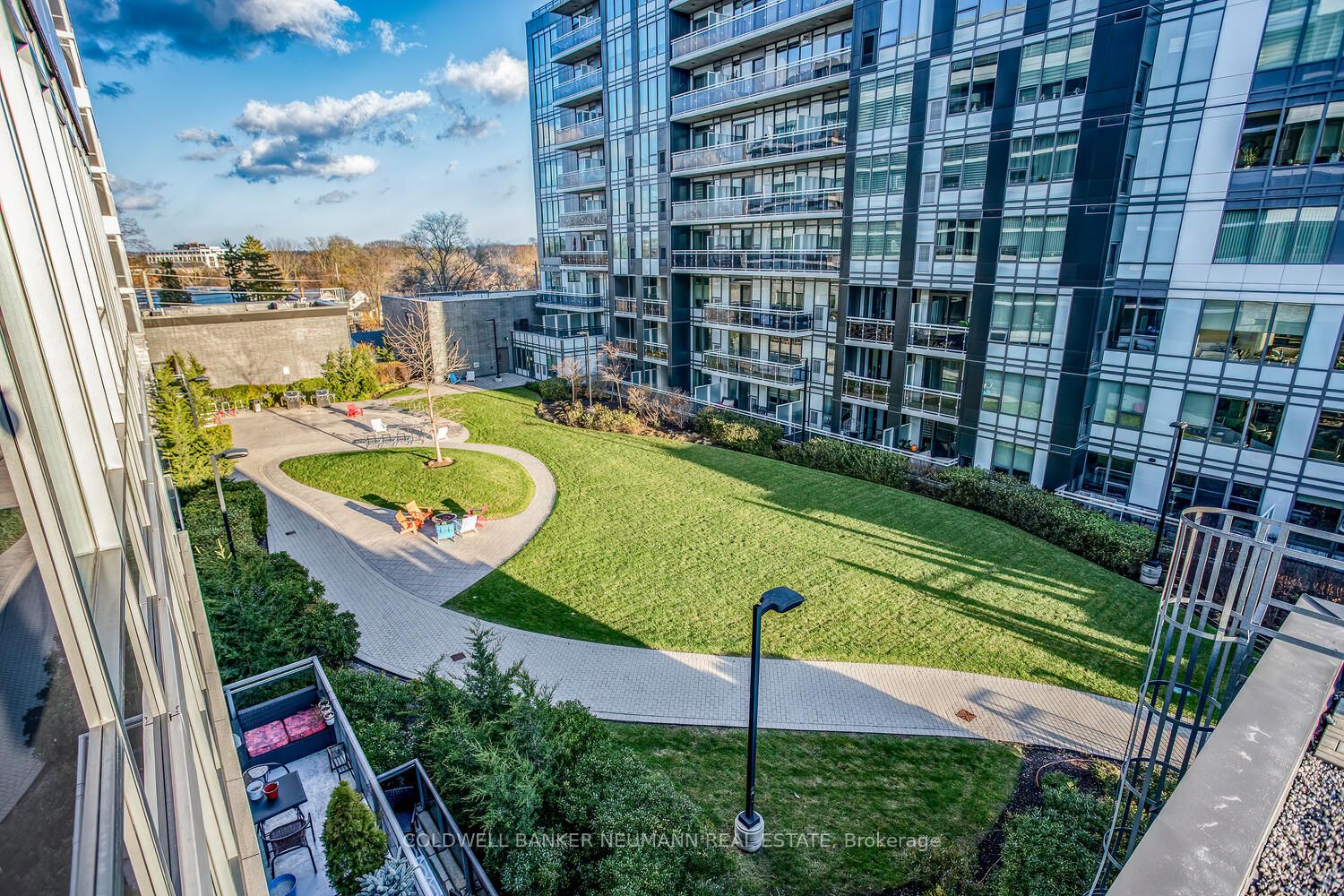 53 Arthur St S, #504
