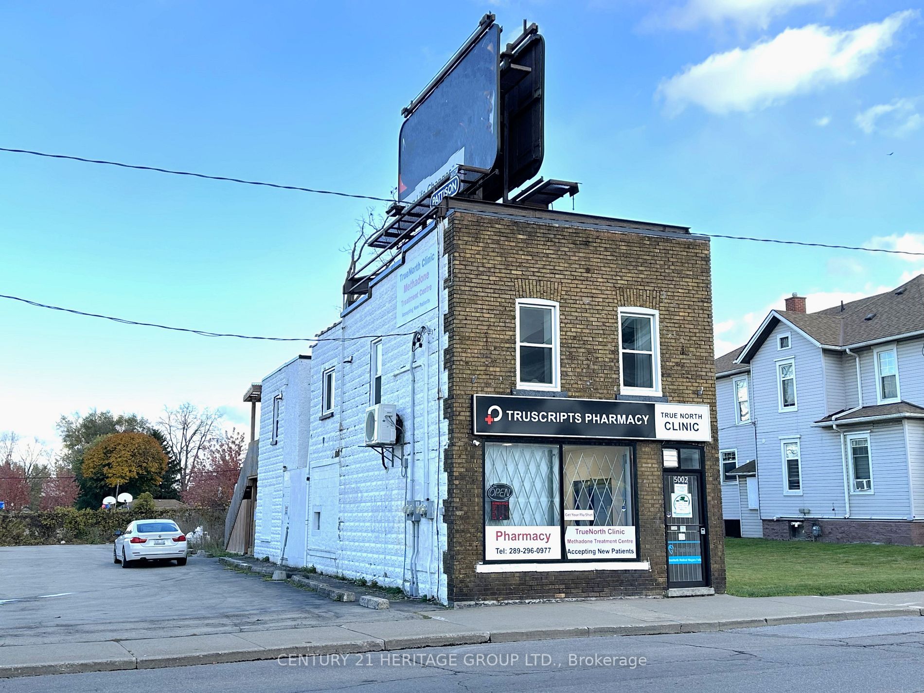 5002 Victoria Ave
