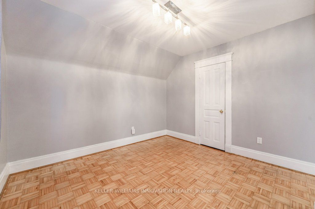177 Weber St E