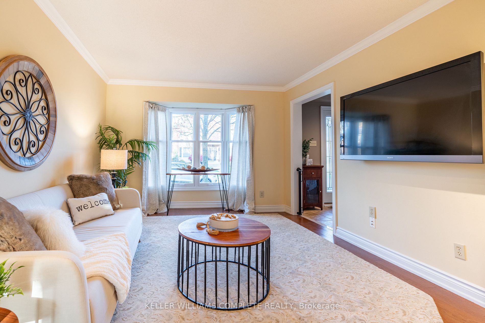2 Willowtree Crt