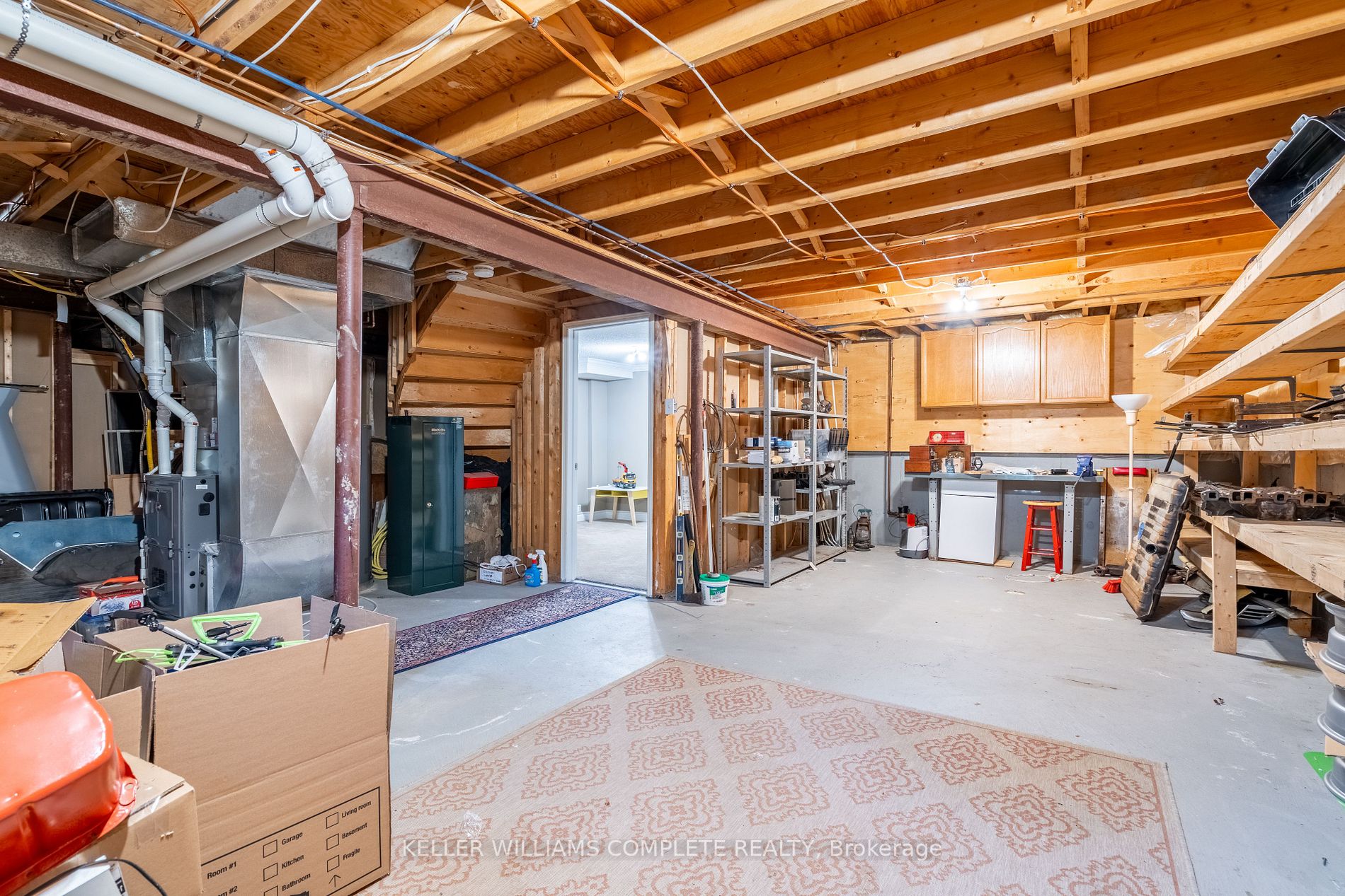 2 Willowtree Crt