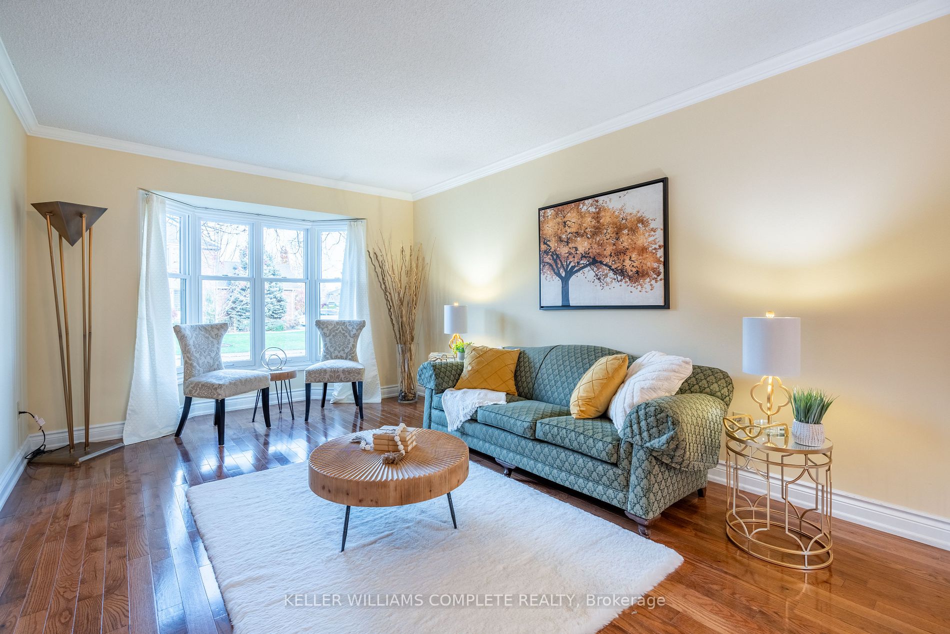 2 Willowtree Crt