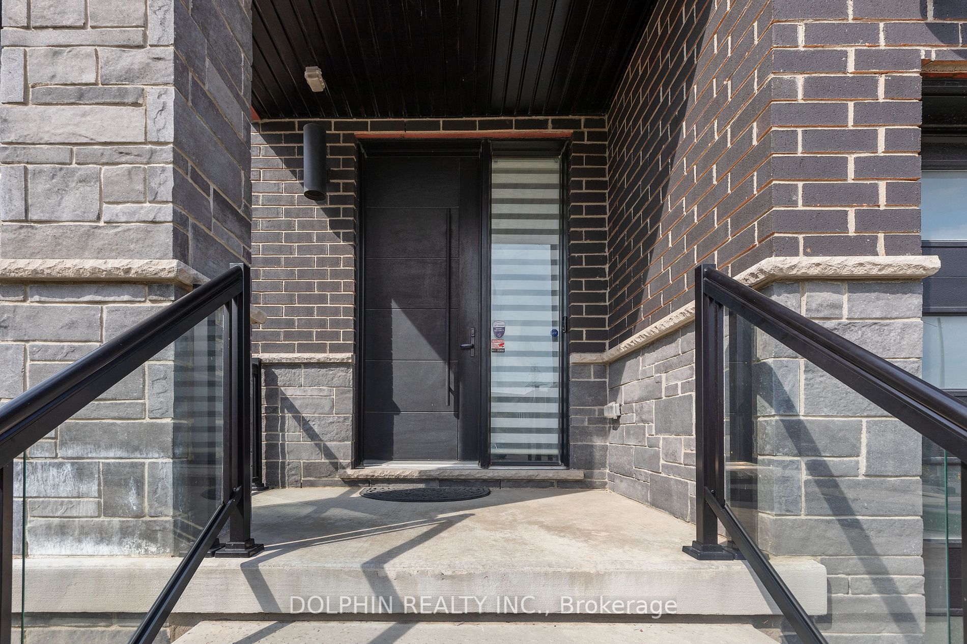 337 Woodbine Ave