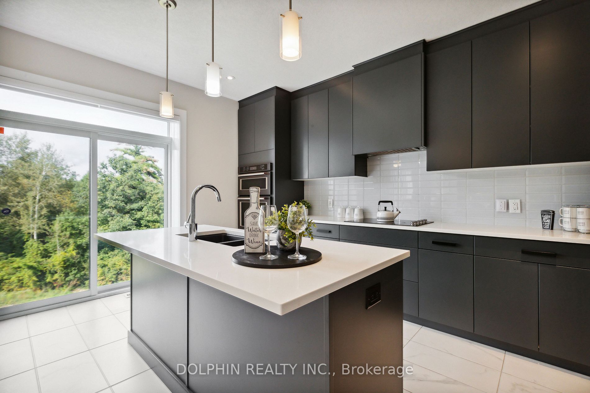 337 Woodbine Ave