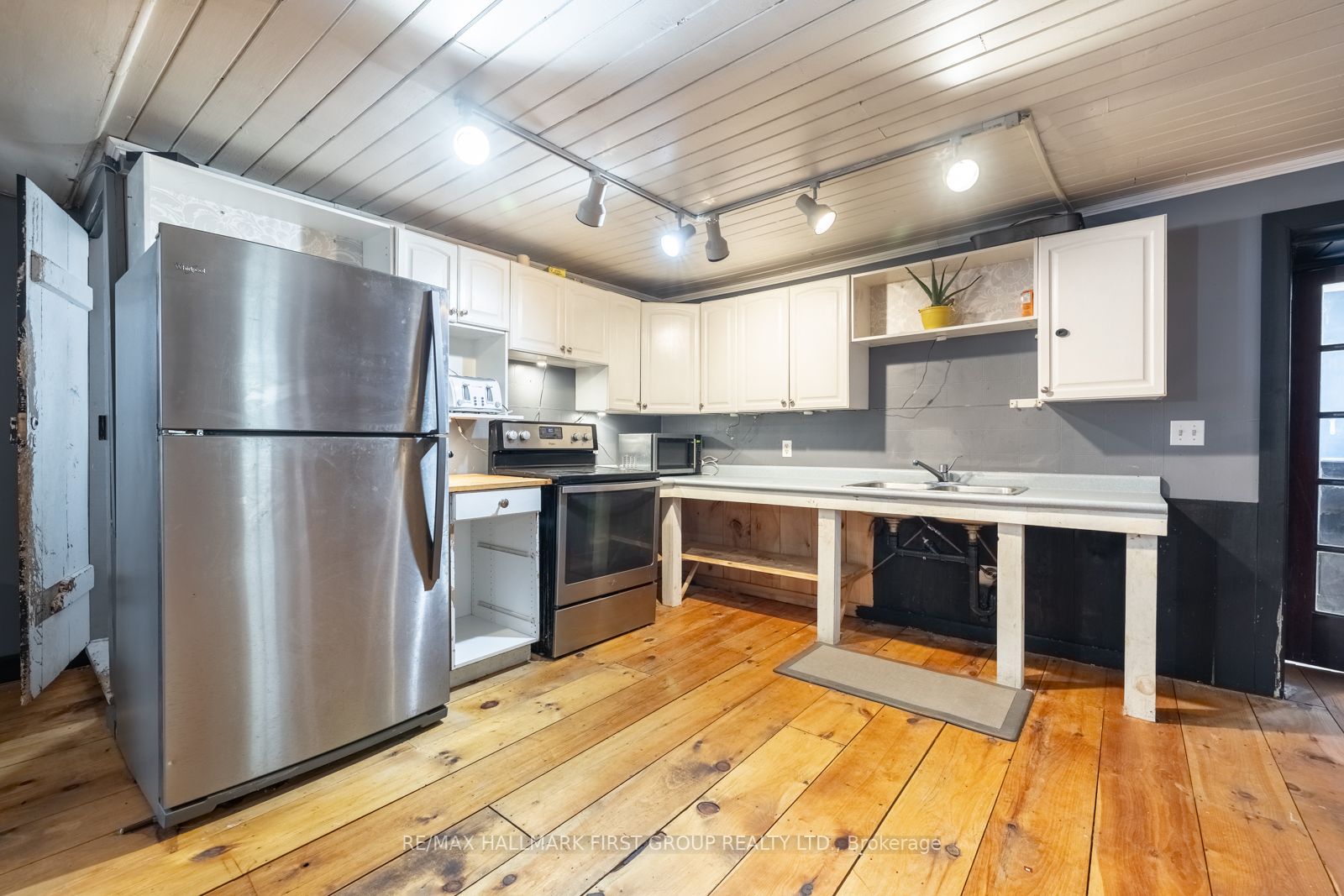 1489 Ganaraska Rd