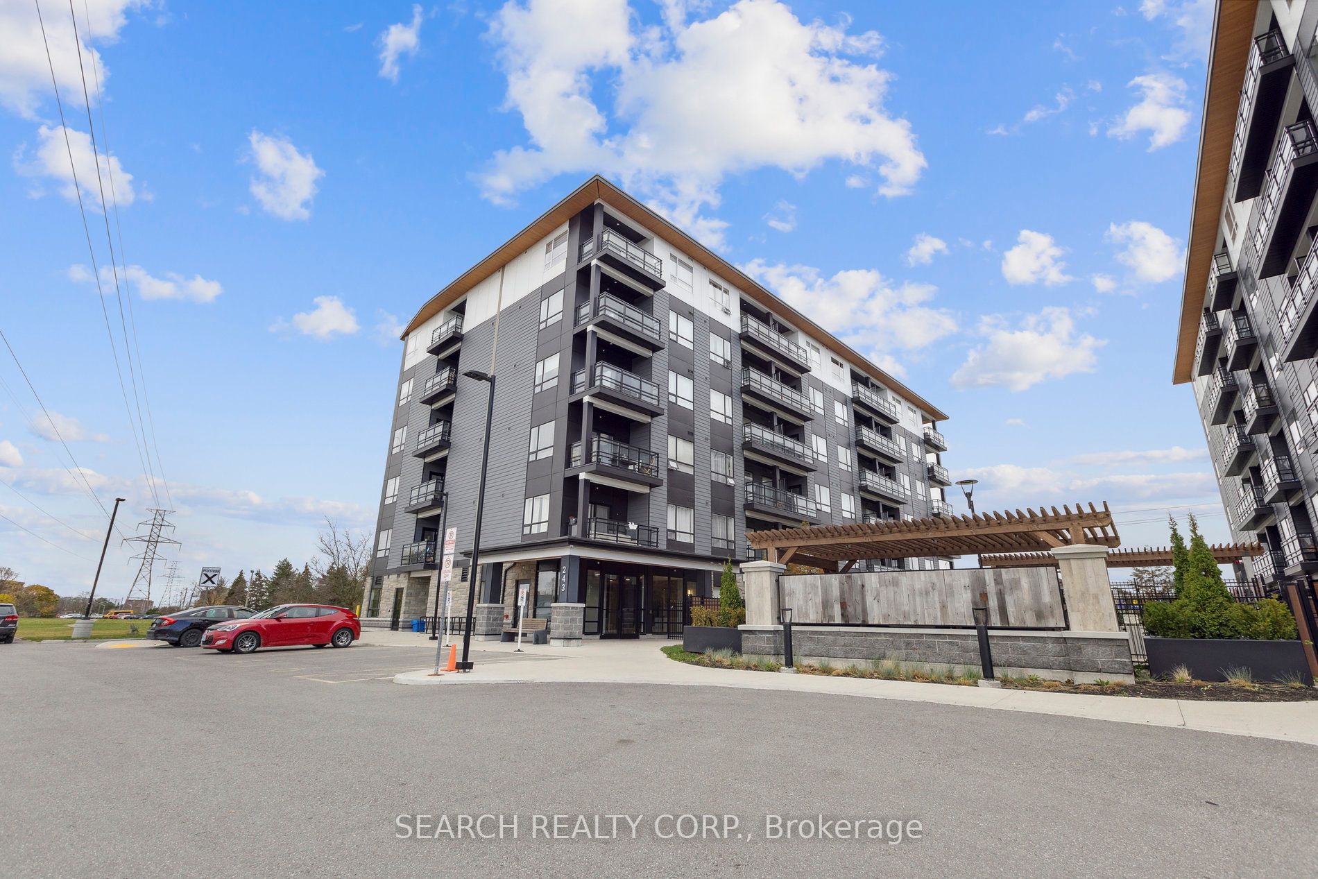 243 Northfield Dr E, #608