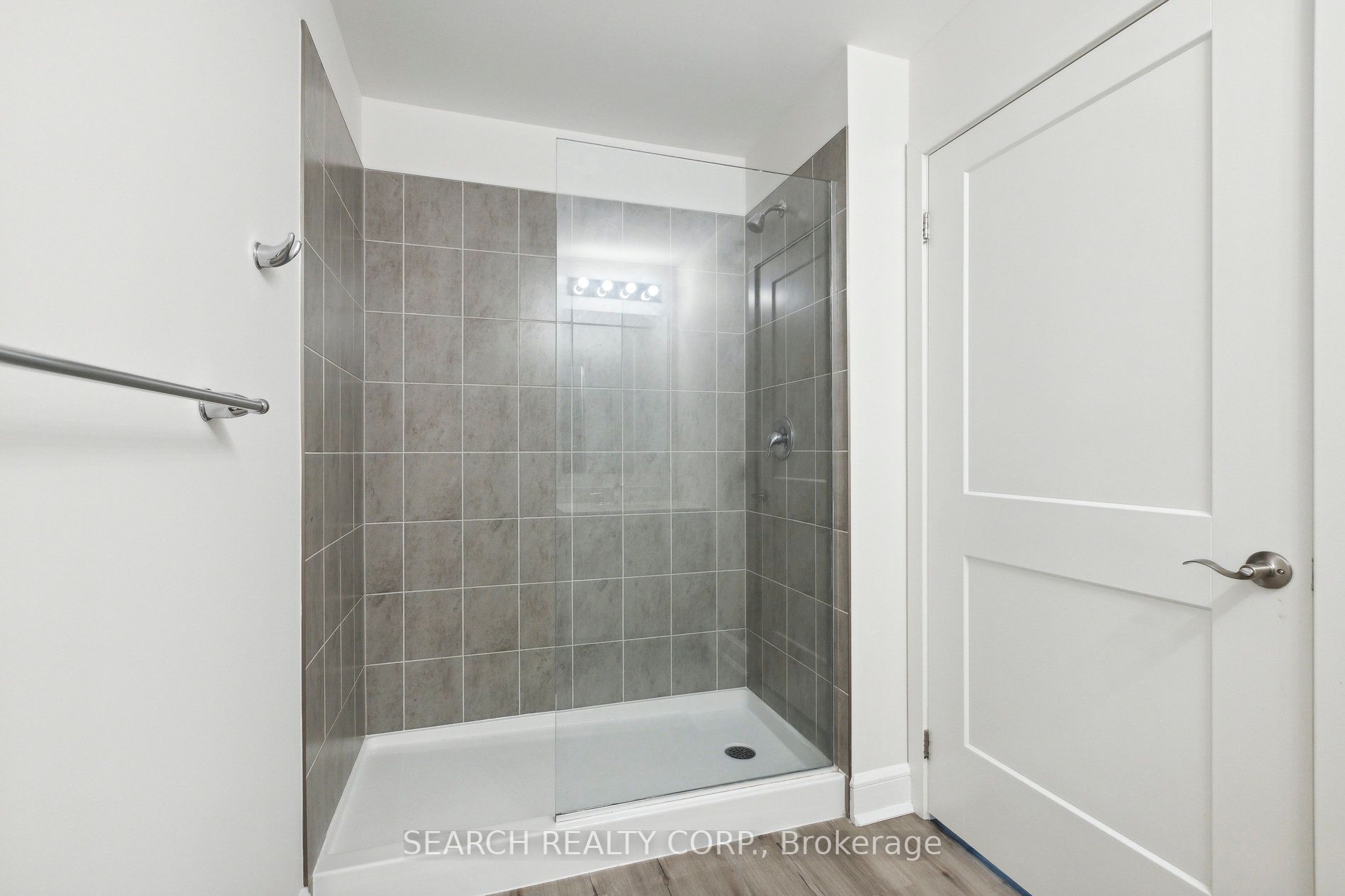 243 Northfield Dr E, #608